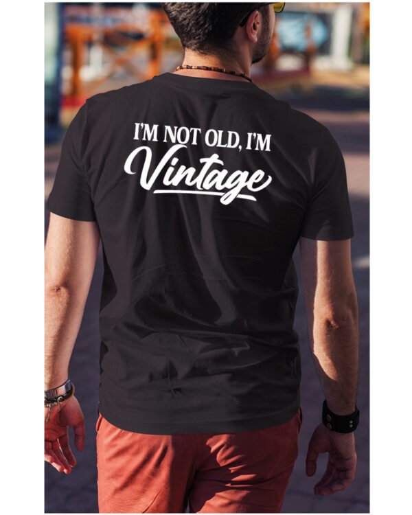 Koszulka Styl retro na co dzień, „I'm not old, I'm vintage” – Unisex, edycja Midnight
