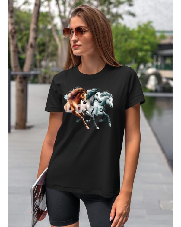 Koszulka Miłość w Galopie <br>Konie i wolność - Unisex, dla niej