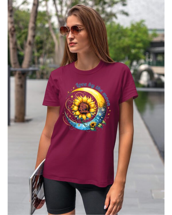 Koszulka Love by the moon UNISEX