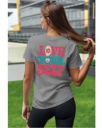Koszulka Kochaj siebie – pokój i miłość UNISEX