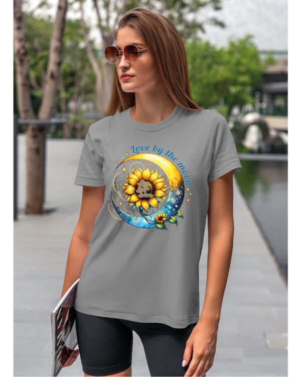 Koszulka Love by the moon UNISEX