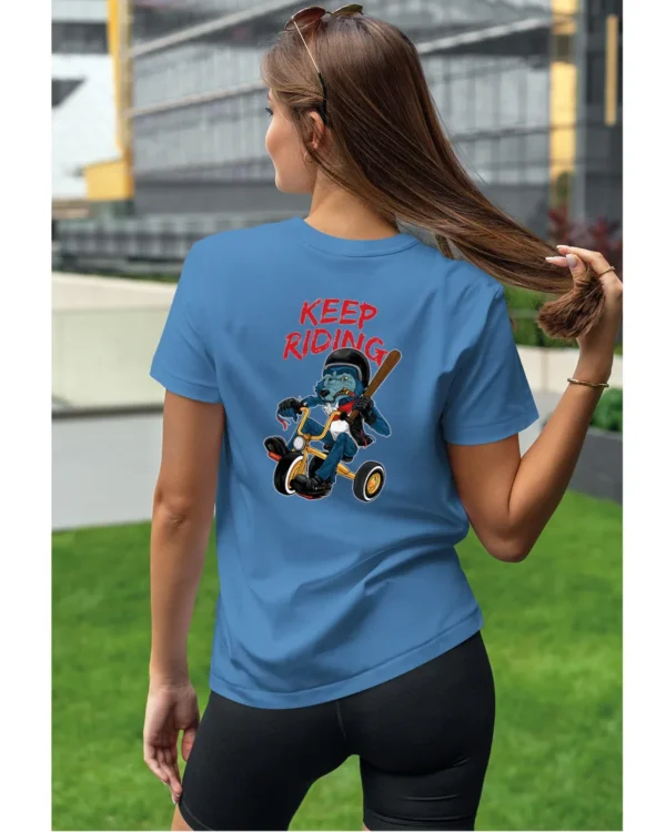 Koszulka unisex wilczy jeździec “Keep riding”, dla niej – wybierz kolor!