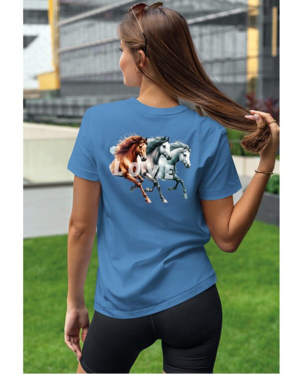 Koszulka Miłość w Galopie <br>Konie i wolność - Unisex, dla niej