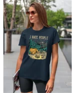 Koszulka unisex życie pustelnika “I hate people”, dla niej – wybierz kolor!