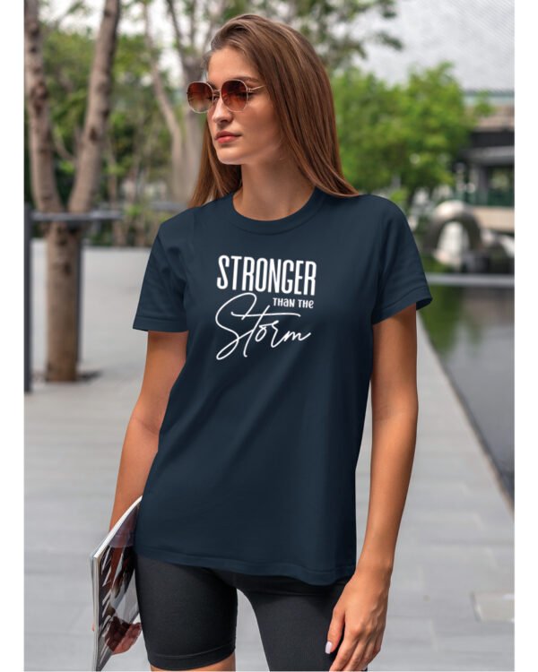 Koszulka Silniejsza niż burza - edycja White UNISEX