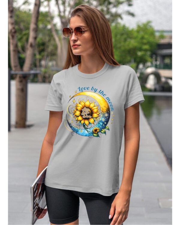 Koszulka Love by the moon UNISEX