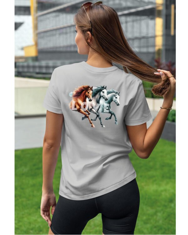 Koszulka Miłość w Galopie <br>Konie i wolność - Unisex, dla niej