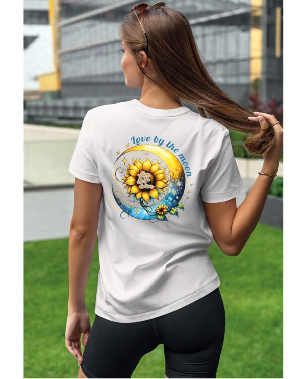 Koszulka Love by the moon UNISEX