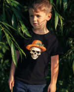 TL TS KID CAR DTF 0706 A BOY Halloweenowa Koszulka Dziecięca "Czaszka w dyniowym kapeluszu" – Wybierz Kolor!