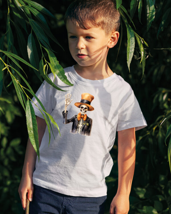 TL TS KID SNO DTF 0705 A BOY Halloweenowa Koszulka Dziecięca "Szkielet w cylindrze" – elegancja i groza – Wybierz Kolor!