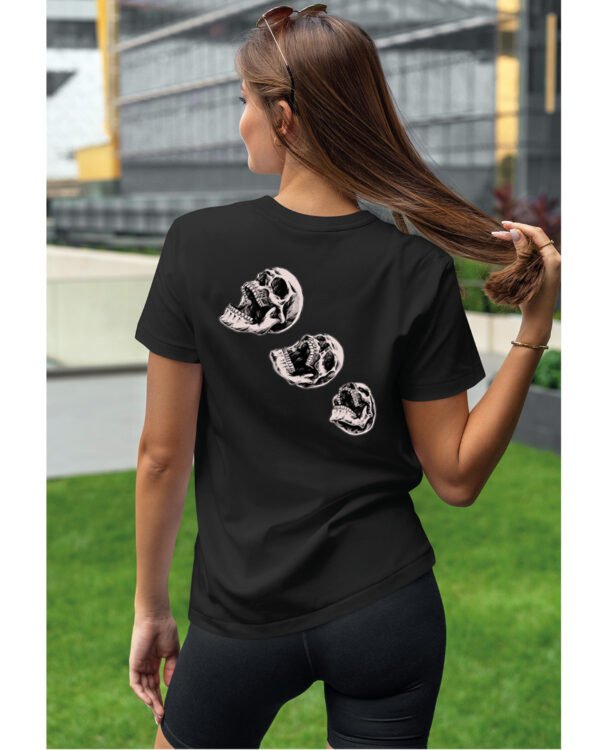 Halloweenowa Koszulka Unisex "Skull Trio" – Wybierz Kolor!