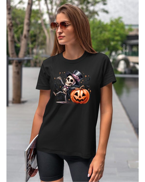 Halloweenowa Koszulka Unisex "Szkieletor i Dynia" – Wybierz Kolor!