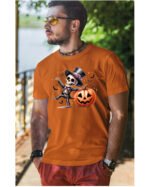Halloweenowa Koszulka Unisex "Szkieletor i Dynia" – Wybierz Kolor!