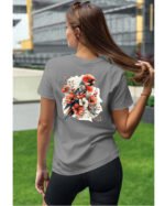 Koszulka Egzotyczny Urok Natury <br>Papuga w Kwiatowym Otoczeniu - Unisex, dla niej