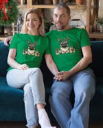 Świąteczna Koszulka “Merry Pugmas – Świąteczny Mops” – Unisex