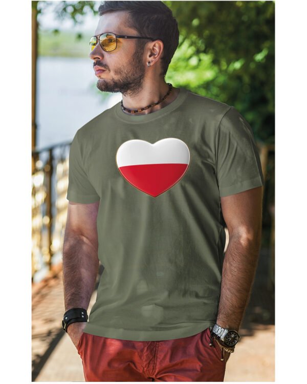 Patriotyczna Koszulka Unisex "Polska w sercu" – Wybierz Kolor!