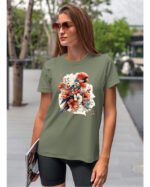 Koszulka Egzotyczny Urok Natury <br>Papuga w Kwiatowym Otoczeniu - Unisex, dla niej