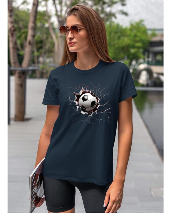 Koszulka Siła futbolu, „Piłka przebija wszystko” – Unisex