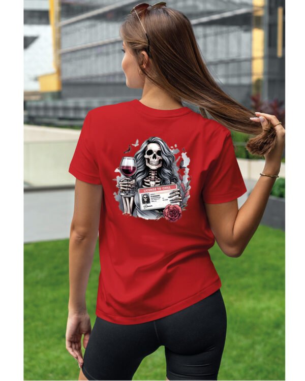 Koszulka License to Chill <br>Wino i relaks - Unisex, dla niej