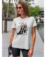 Halloweenowa Koszulka Unisex "Let’s Go Ghouls"- Girls Squad – Wybierz Kolor!