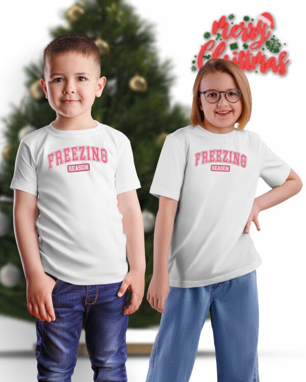 Świąteczna Koszulka Dziecięca “Freezing Season”