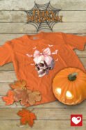 Halloweenowa Koszulka Unisex "Skull with Pink Bow" – Wybierz Kolor!