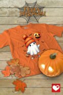 Halloweenowa Koszulka Unisex "Duch w Jesiennych Kwiatach" – Wybierz Kolor!