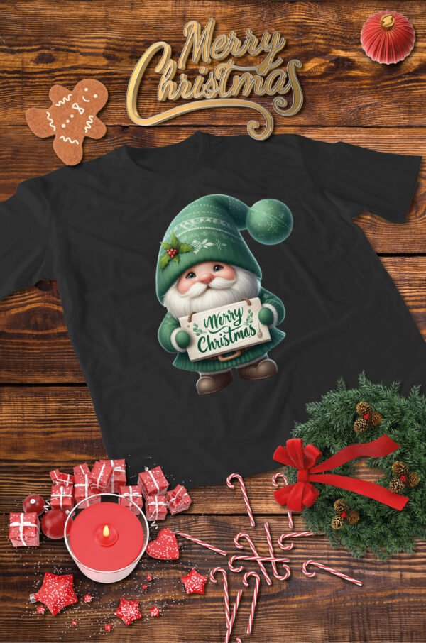 Świąteczna Koszulka Dziecięca “Wesoły Krasnal z Tabliczką Merry Christmas”