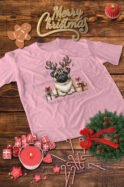 Świąteczna Koszulka “Merry Pugmas – Świąteczny Mops” – Unisex