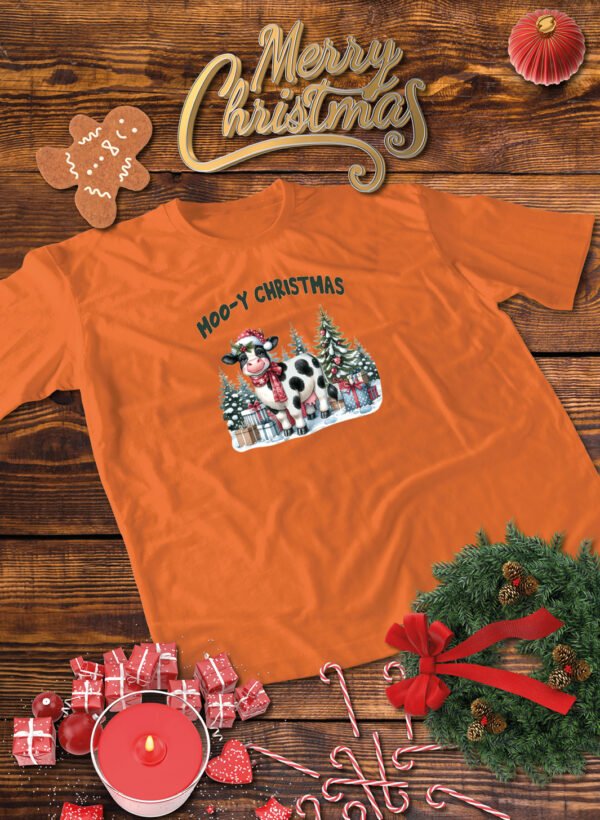 Świąteczna Koszulka “Moo-y Christmas – Świąteczna Krówka" – Unisex