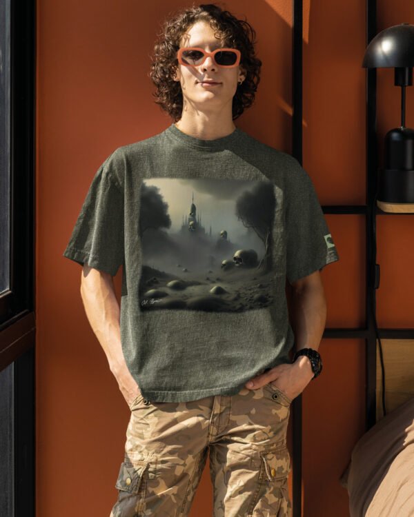 Koszulka oversize khaki <br>Krajobraz inspirowany Beksińskim <br>- efekt sprania, Edycja Limitowana