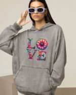 Bluza oversize z kapturem <br>LOVE - efekt sprania