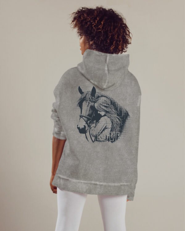 Bluza oversize z kapturem <br>Love for Horses - efekt sprania