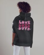 Bluza oversize z kapturem <br>Love is all You Need - efekt sprania