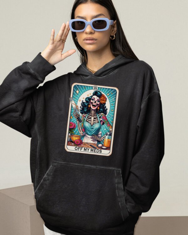 Bluza oversize z kapturem <br>Off My Meds - efekt sprania