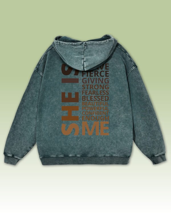 Bluza oversize z kapturem <br>Empowered Woman - efekt sprania