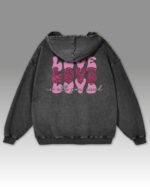Bluza oversize z kapturem <br>Love is all You Need - efekt sprania