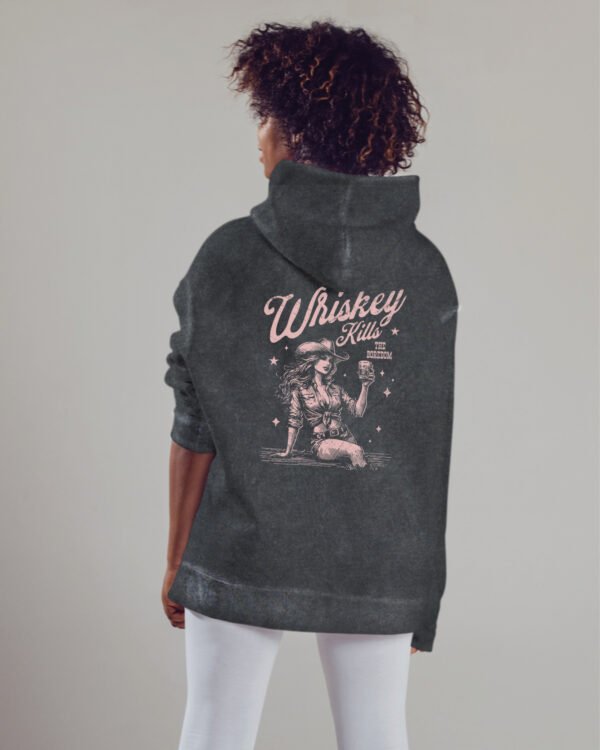 Bluza oversize z kapturem <br>Whiskey Kills Boredom - efekt sprania