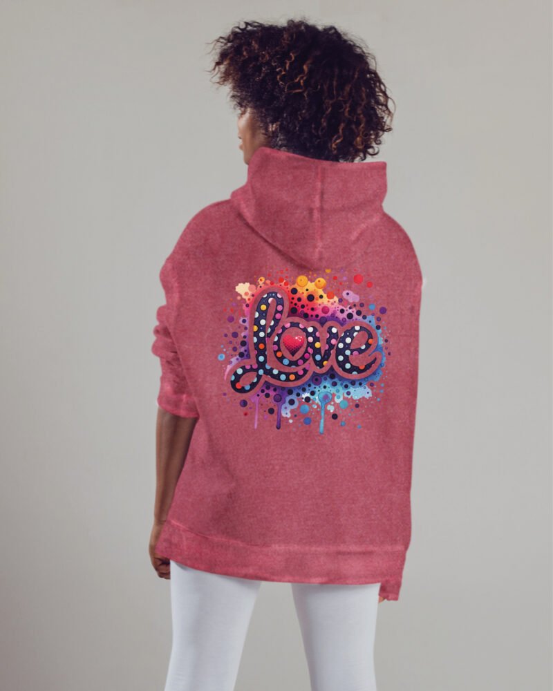 Bluza oversize z kapturem <br>Kolorowe Love - efekt sprania