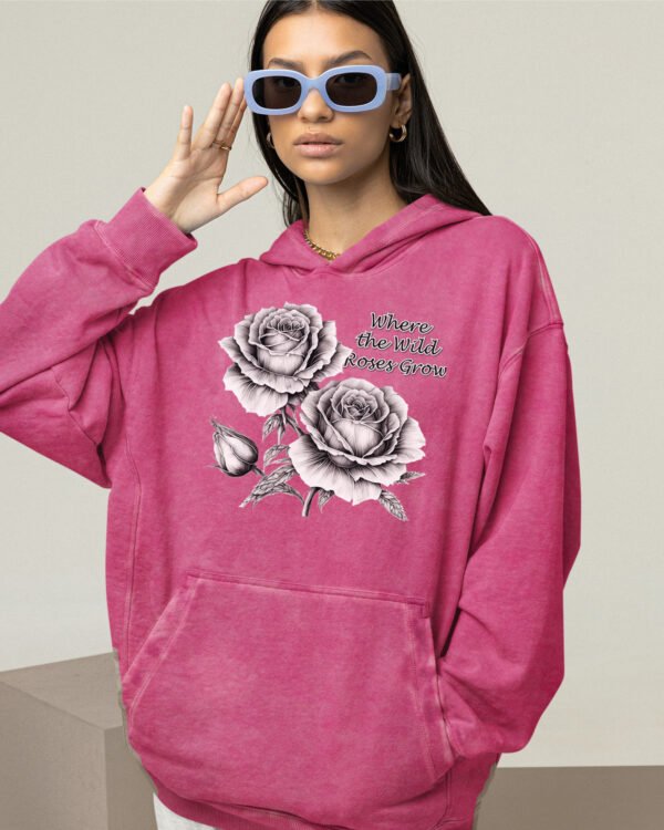 Bluza oversize z kapturem <br>Wild Roses - efekt sprania