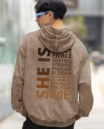 Bluza oversize z kapturem <br>Empowered Woman - efekt sprania