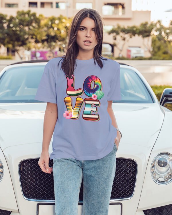 Luźna koszulka damska <br>Love in Full Color