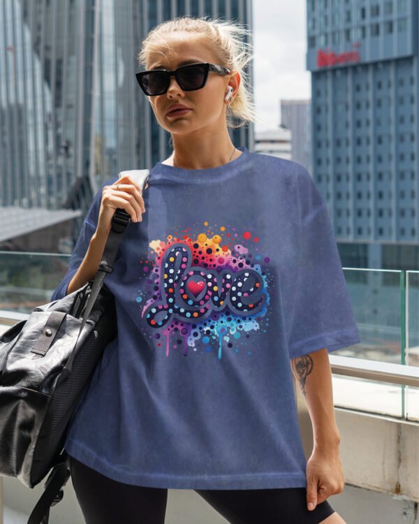 Damska koszulka oversize <br>Love Art - efekt sprania