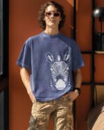 Męska koszulka oversize <br>Zebra, edycja Midnight - efekt sprania