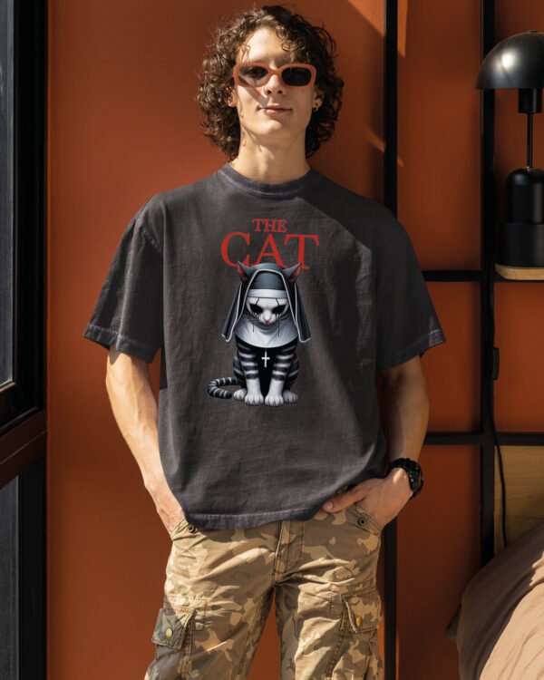 Męska koszulka oversize <br>The Cat - efekt sprania
