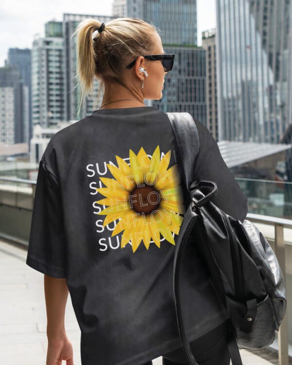 Damska koszulka oversize <br>Sunflower - efekt sprania