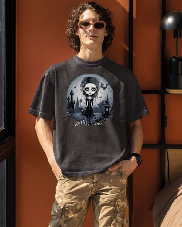 Męska koszulka oversize <br>Gothic vibes - efekt sprania