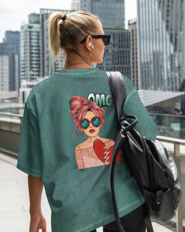 TL TS OLD DGR DTG 0383 B WOMEN Damska koszulka oversize <br>OMG! Złamane Serce - efekt sprania