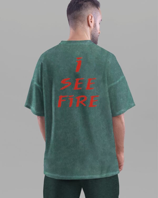 Męska koszulka oversize <br>I See Fire - efekt sprania