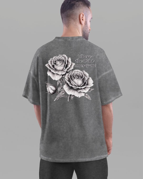 Męska koszulka oversize <br>Wild Roses - efekt sprania